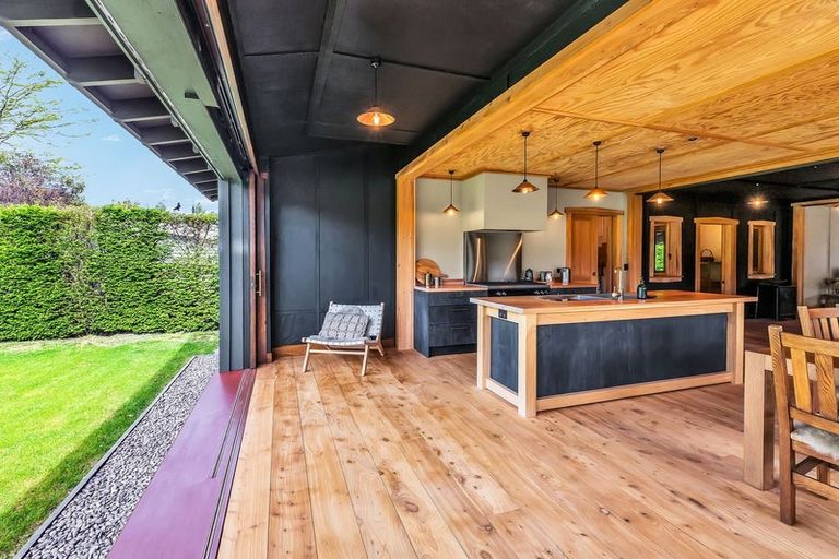 Photo of property in 302 Whitecliffs Road, Whitecliffs, Coalgate, 7673