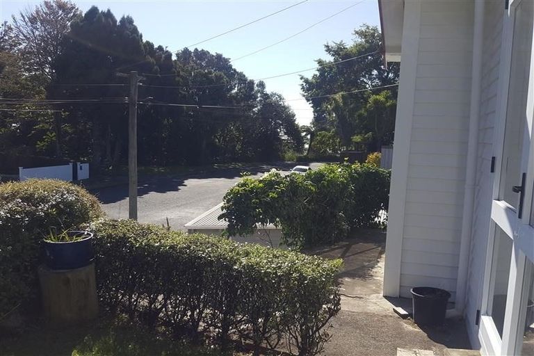 Photo of property in 13 Bracken Street, New Plymouth, 4310