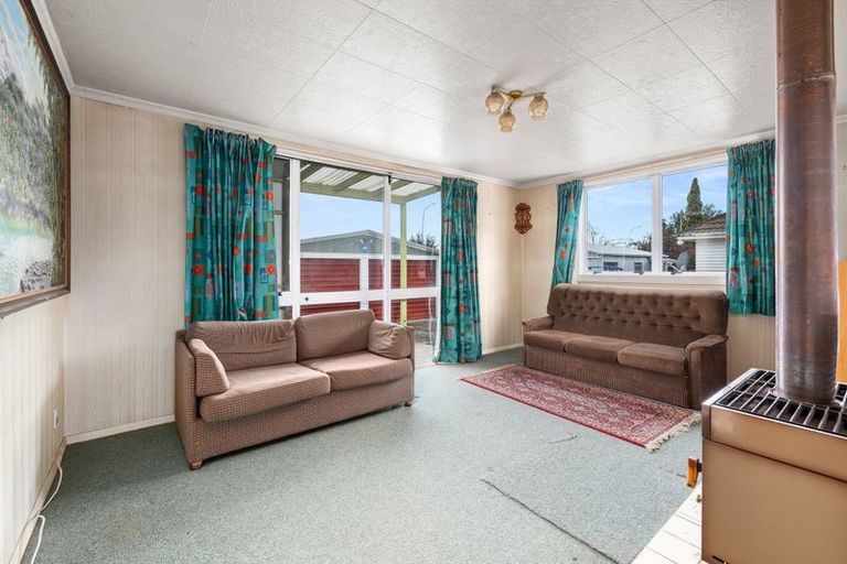 Photo of property in 34 Kummer Crescent, Masterton, 5810