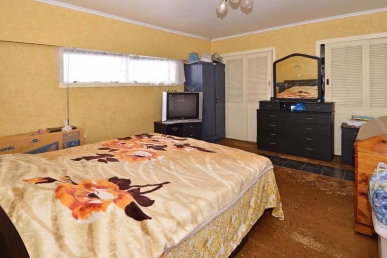 Photo of property in 2 Clayton Avenue, Otara, Auckland, 2023