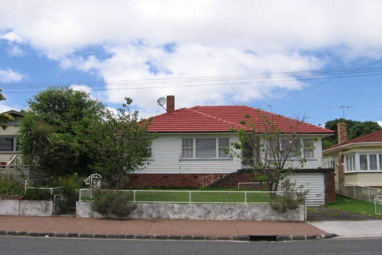 Photo of property in 3 Pasadena Avenue, Point Chevalier, Auckland, 1022