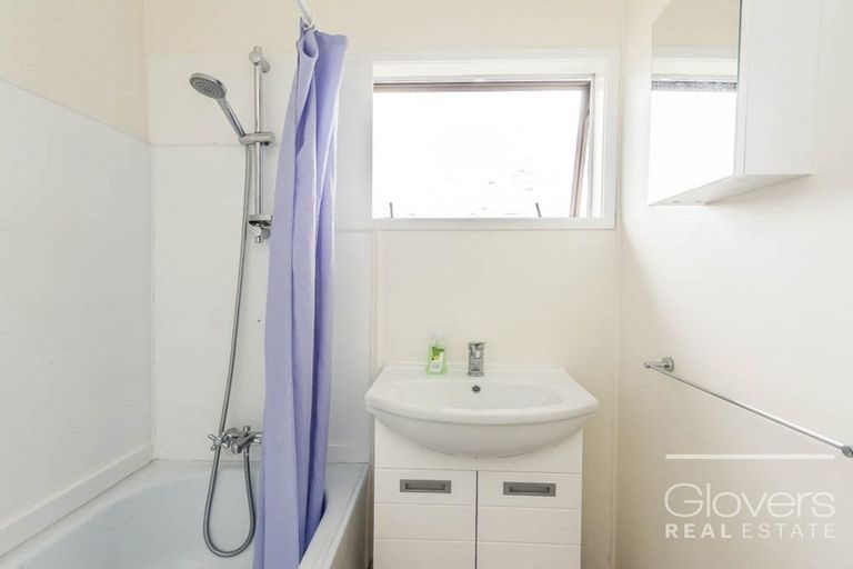 Photo of property in 1/24 Copley Street, New Lynn, Auckland, 0600