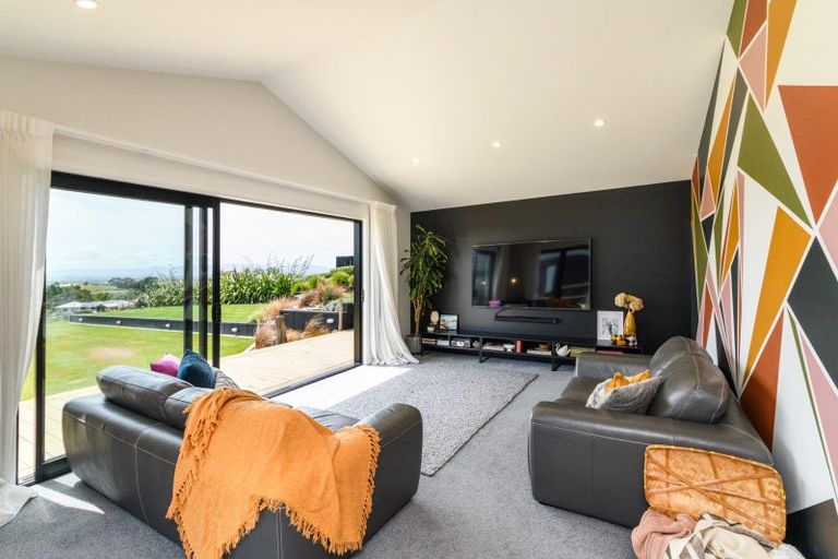 Photo of property in 114 Halcombe Road, Feilding, 4775