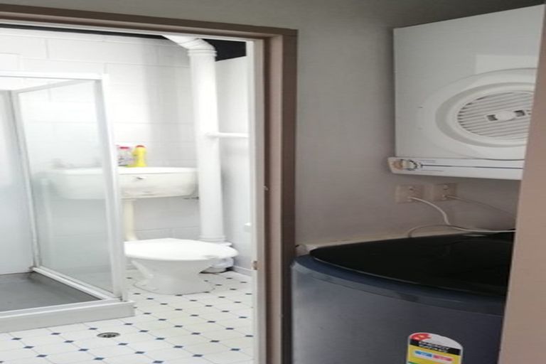 Photo of property in Sherwood Mews, 28b Bidwill Street, Mount Cook, Wellington, 6021