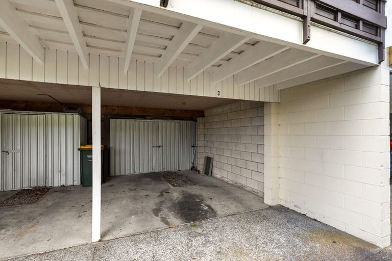 Photo of property in 3/18 Bevyn Street, Castor Bay, Auckland, 0620