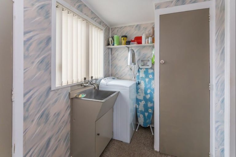 Photo of property in 70 Rua Avenue, Waitarere Beach, Levin, 5510