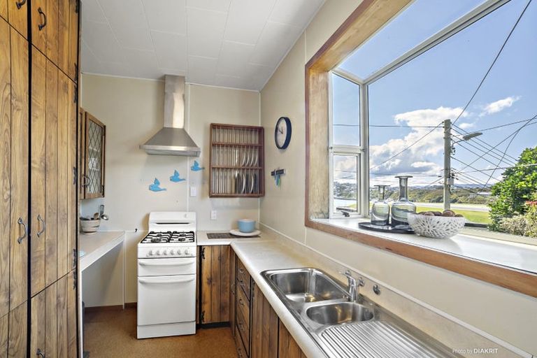 Photo of property in 14a Tirangi Road, Rongotai, Wellington, 6022