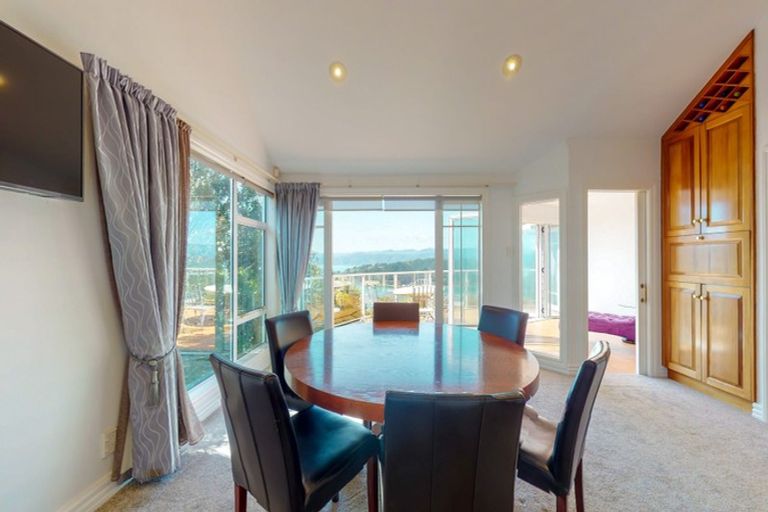 Photo of property in 4 Robieson Street, Roseneath, Wellington, 6011