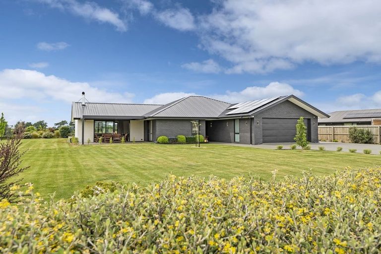 Photo of property in 9 Merino Crescent, Kirwee, 7571