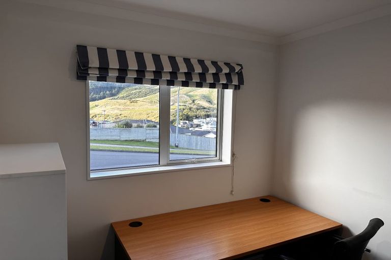 Photo of property in 5 Gatley Grove, Churton Park, Wellington, 6037