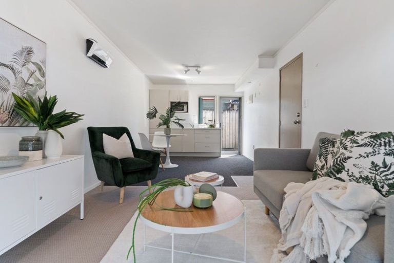 Photo of property in 5/10 Enterprise Drive, Papamoa Beach, Papamoa, 3118