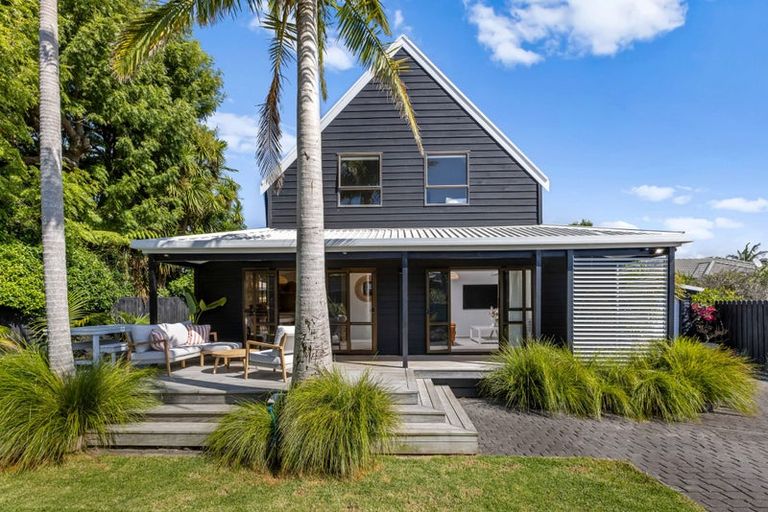 Photo of property in 44b Walton Street, Red Beach, 0932