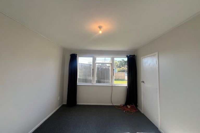 Photo of property in 20 Dunstan Street, Otaki, 5512