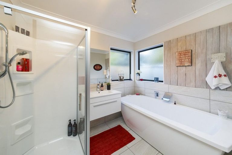 Photo of property in 40a Kingswood Street, Takaro, Palmerston North, 4412