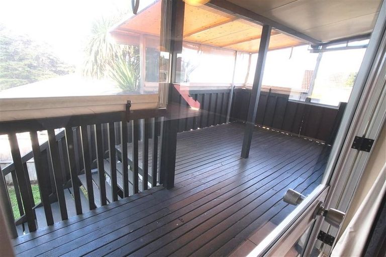 Photo of property in 147 Aviemore Drive, Highland Park, Auckland, 2010