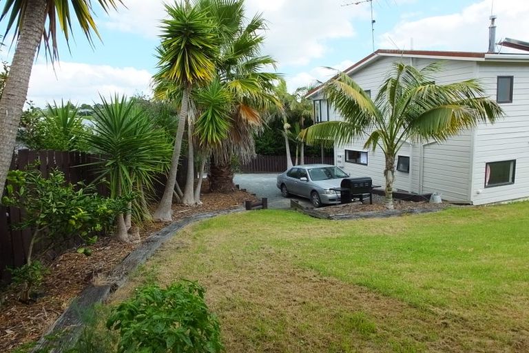 Photo of property in 20 Gerontius Lane, Snells Beach, 0920