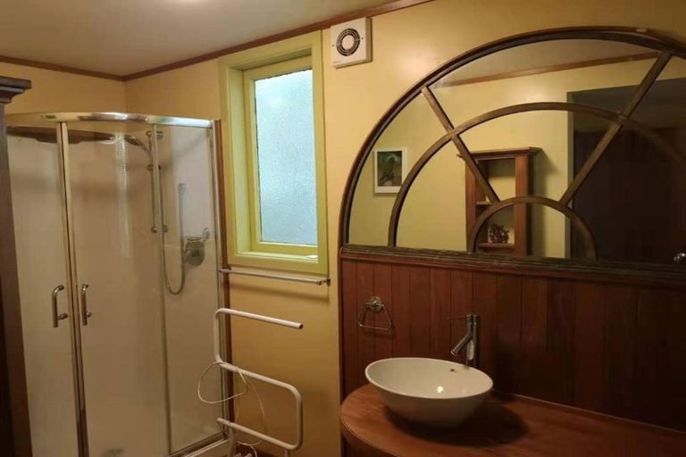 Photo of property in 30 Ocean View Road, Huia, Auckland, 0604