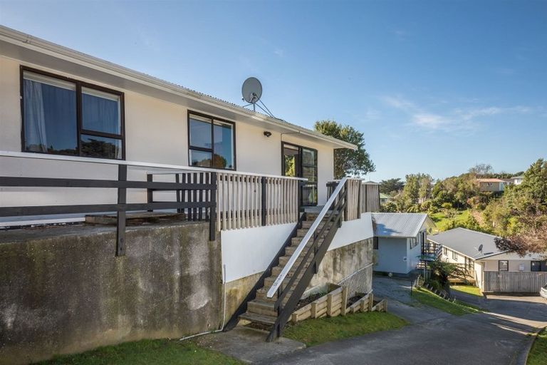 Photo of property in 2/17 Rose Street, Ranui, Porirua, 5024