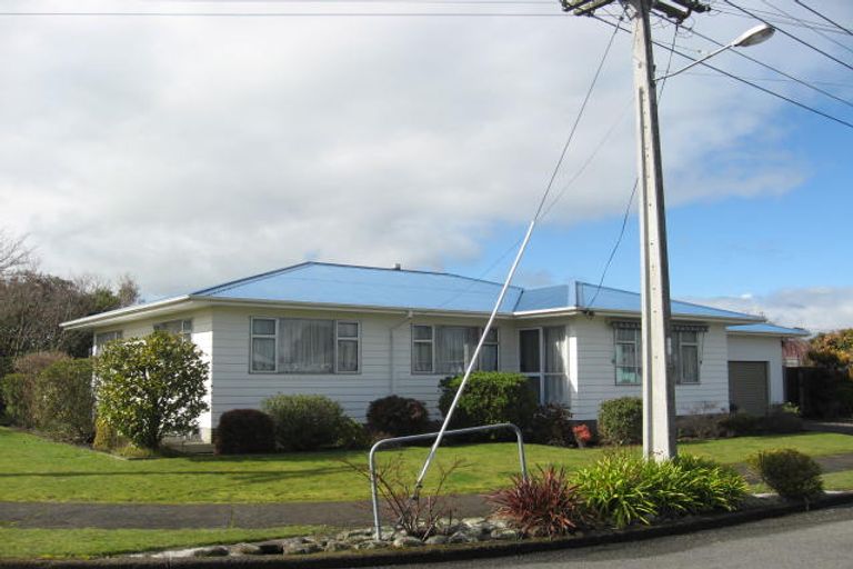 Photo of property in 22 Bledisloe Street, Solway, Masterton, 5810