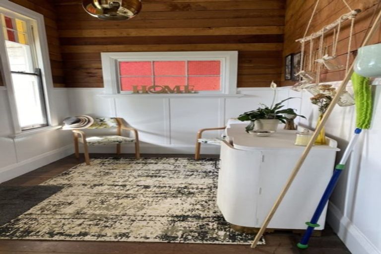 Photo of property in 11 Glentworth Street, Eltham, 4322