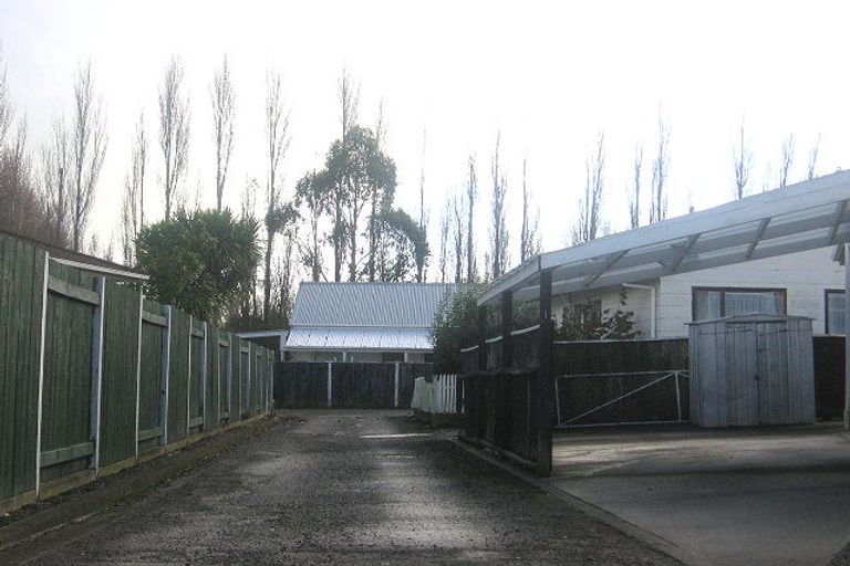 Photo of property in 38 Newton Place, Westbrook, Palmerston North, 4412