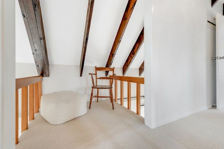 Photo of property in 3/23 Eastern Beach Road, Eastern Beach, Auckland, 2012