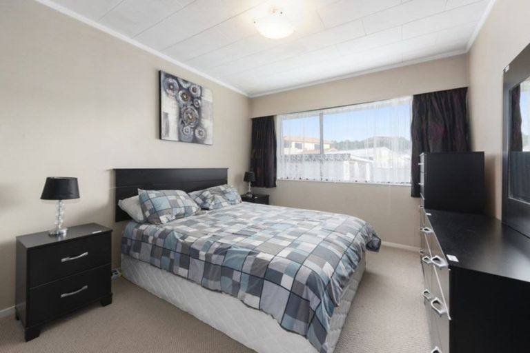 Photo of property in 100b Gemstone Drive, Birchville, Upper Hutt, 5018