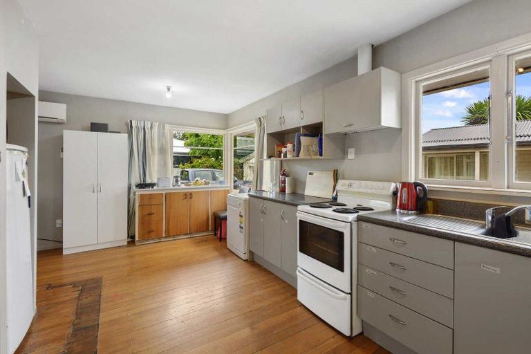 Photo of property in 9 Gladson Avenue, Sockburn, Christchurch, 8042