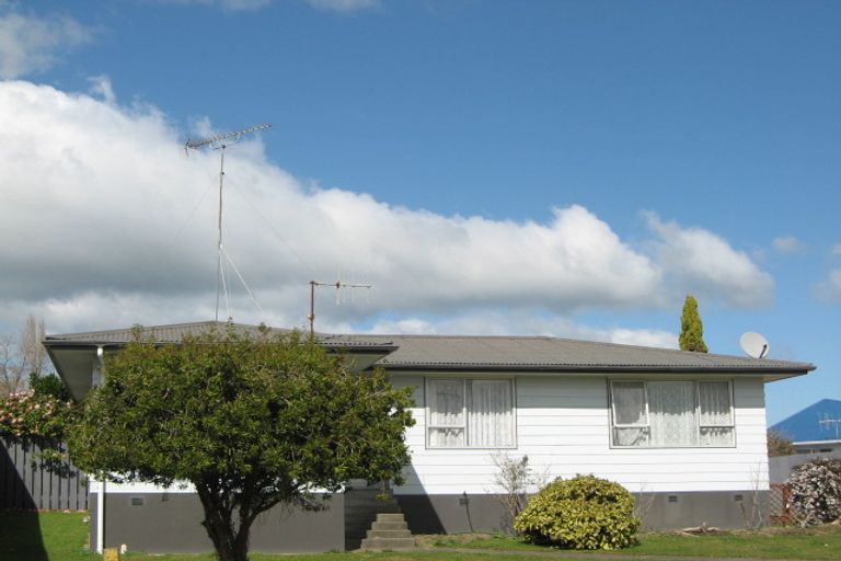 Photo of property in 13 Farnworth Crescent, Whakatane, 3120