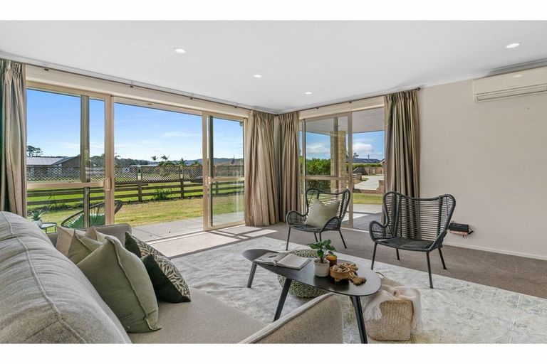 Photo of property in 1 Sunlea Lane, Mangawhai, 0505