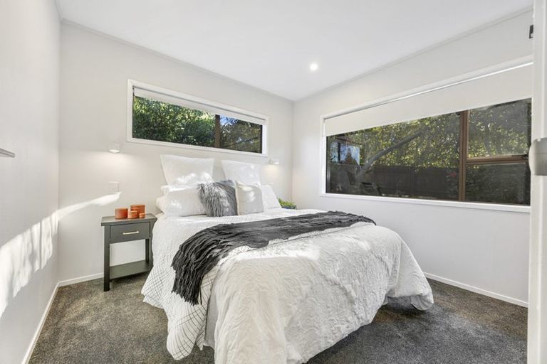 Photo of property in 3 Laingfield Terrace, Laingholm, Auckland, 0604