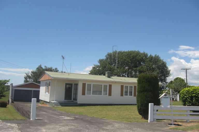 Photo of property in 4 Lee Street, Te Puke, 3119