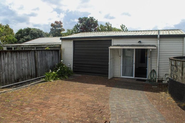 Photo of property in 5 Sullivan Avenue, Mangere Bridge, Auckland, 2022