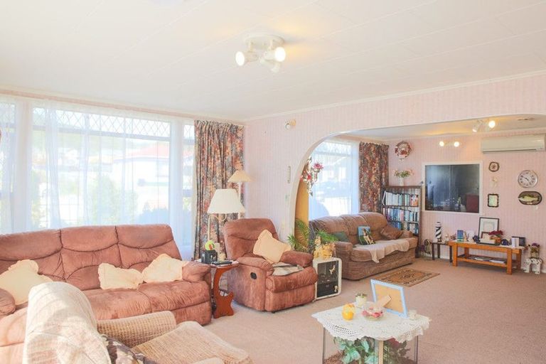 Photo of property in 17 Spencer Street, Bluff, 9814