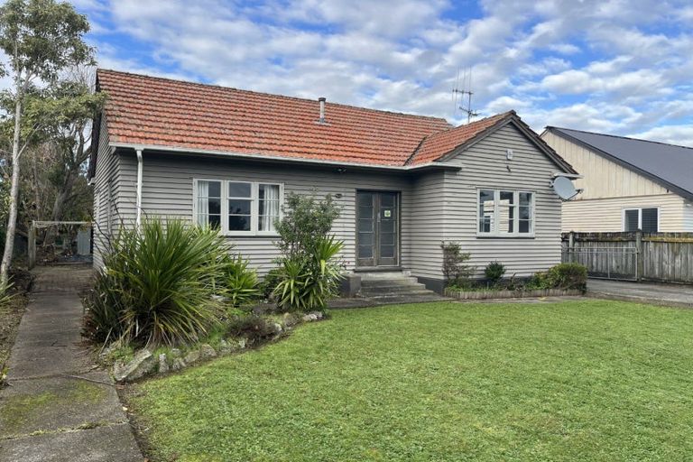 Photo of property in 220 College Street, West End, Palmerston North, 4412