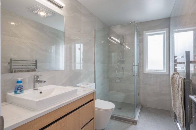 Photo of property in 11 Ballindrait Drive, Flat Bush, Auckland, 2019