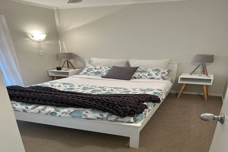 Photo of property in 1/9 Belmere Rise, Farm Cove, Auckland, 2012