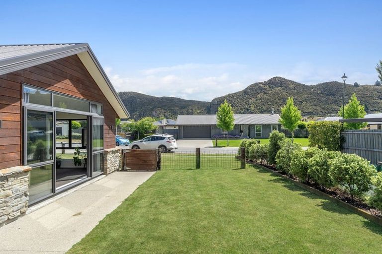Photo of property in 25 Finch Street, Albert Town, Wanaka, 9305