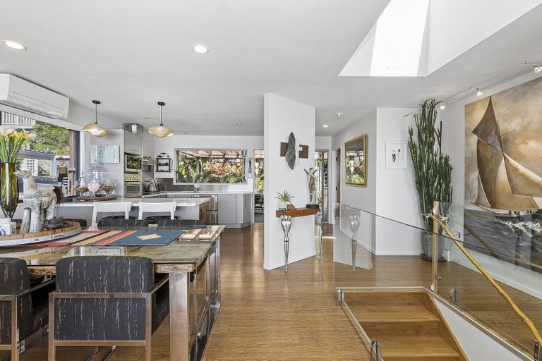 Photo of property in 7 Ocean Parade, Pukerua Bay, 5026