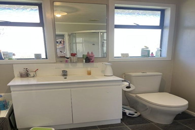 Photo of property in 52 Piko Street, Titahi Bay, Porirua, 5022