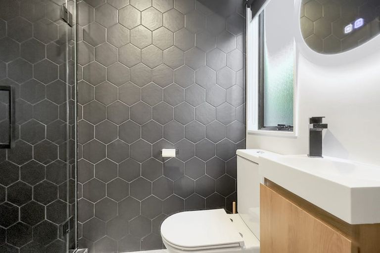 Photo of property in 206 Glengarry Road, Glen Eden, Auckland, 0602