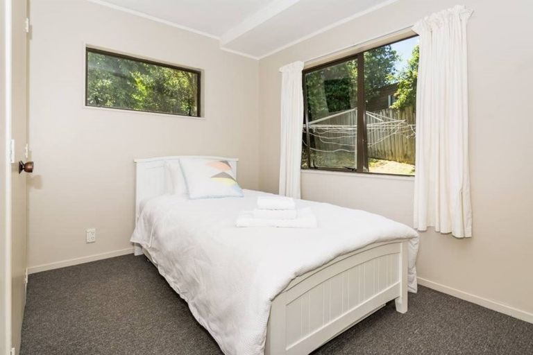 Photo of property in 1/42 Woodlands Crescent, Browns Bay, Auckland, 0630