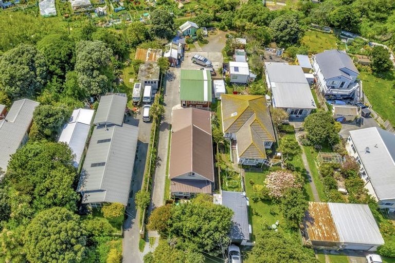 Photo of property in 70 Happy Valley Road, Owhiro Bay, Wellington, 6023