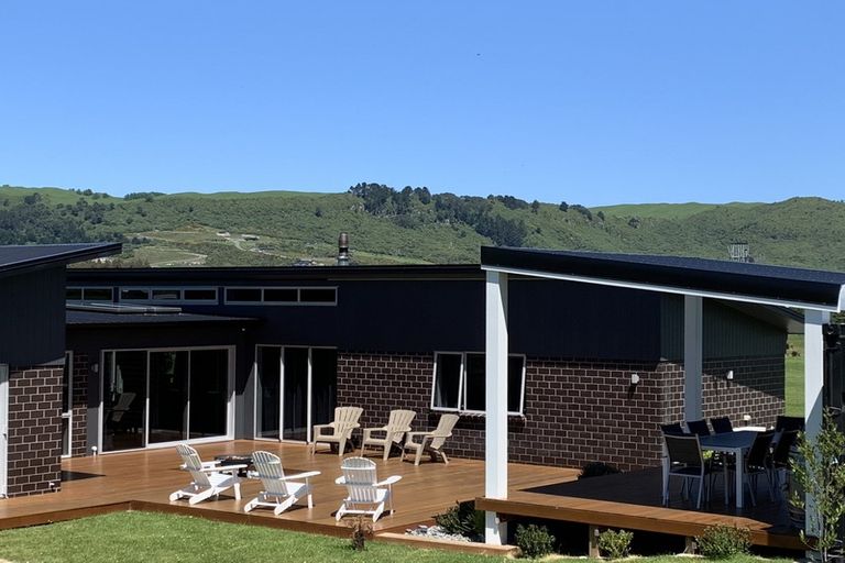 Photo of property in 24 Oakdale Drive, Kinloch, Taupo, 3377