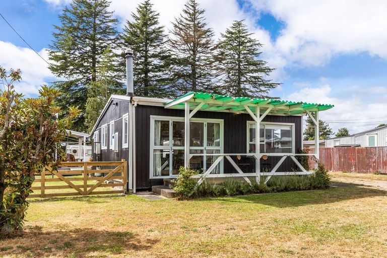 Photo of property in 12 Rangatira Drive, Mangakino, 3421