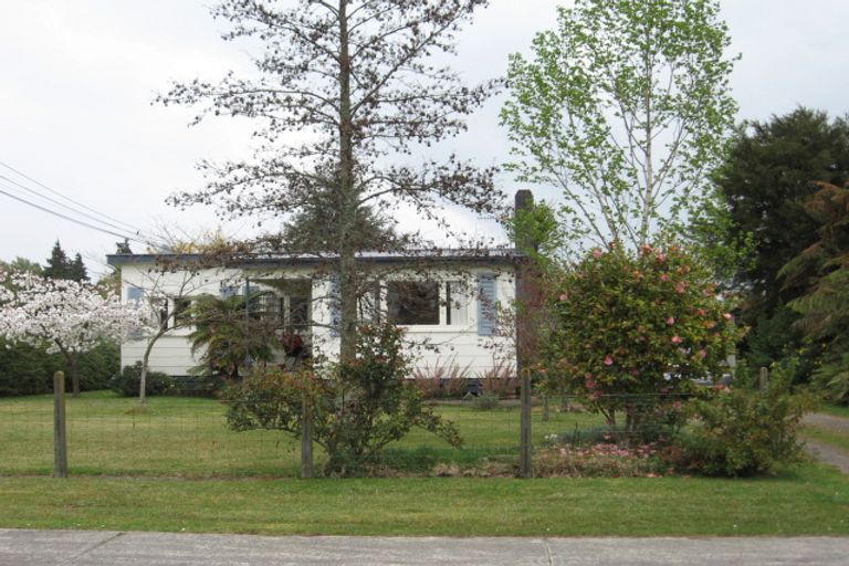Photo of property in 12 Hannah Road, Hannahs Bay, Rotorua, 3010