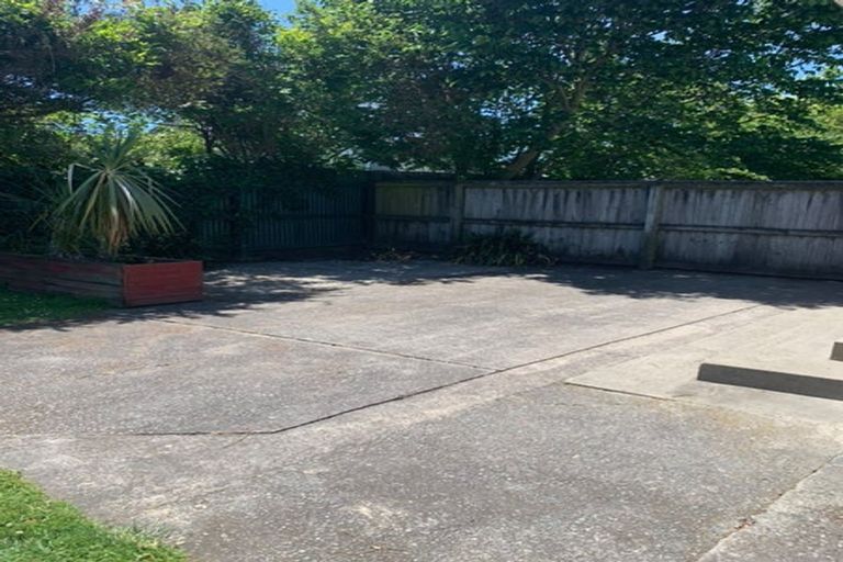 Photo of property in 42 Grimseys Road, Redwood, Christchurch, 8051