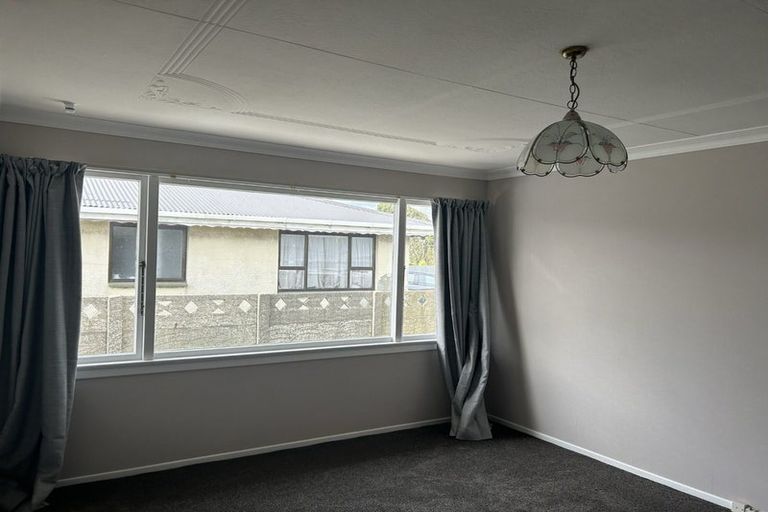 Photo of property in 166 Edinburgh Crescent, Waikiwi, Invercargill, 9810