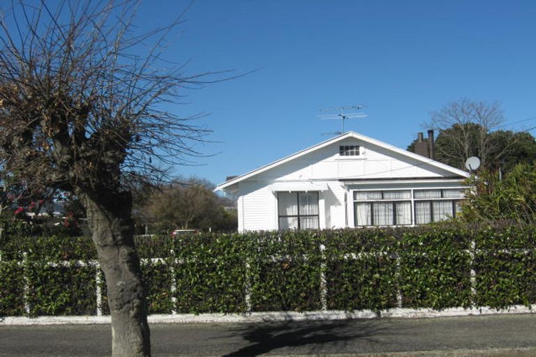 Photo of property in 9 Garrison Street, Carterton, 5713