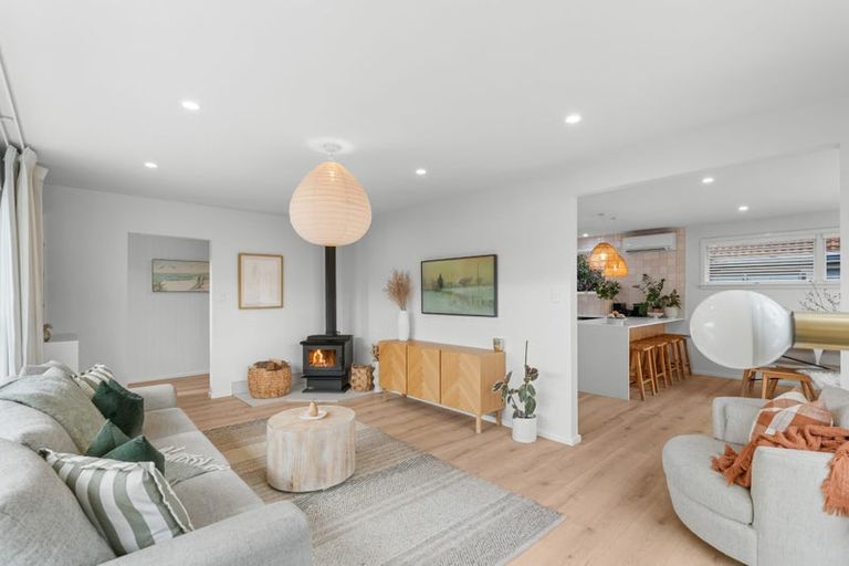 Photo of property in 21 Woodstock Place, Russley, Christchurch, 8042